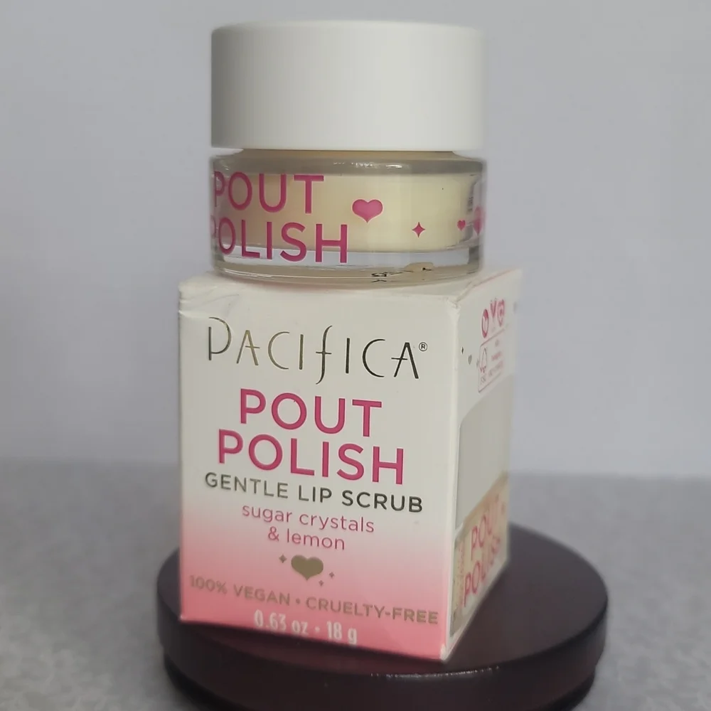 Pacifica Pout Polish Gentle Lip Scrub - Sugar Crystals & Lemon